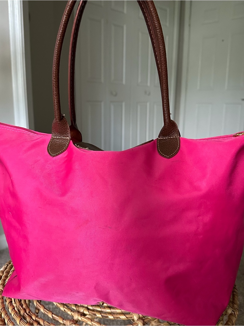 Longchamp Le Pliage Hot Pink Nylon Tote with Brown Leather Trim Large Travel Bag - Picture 5 of 16